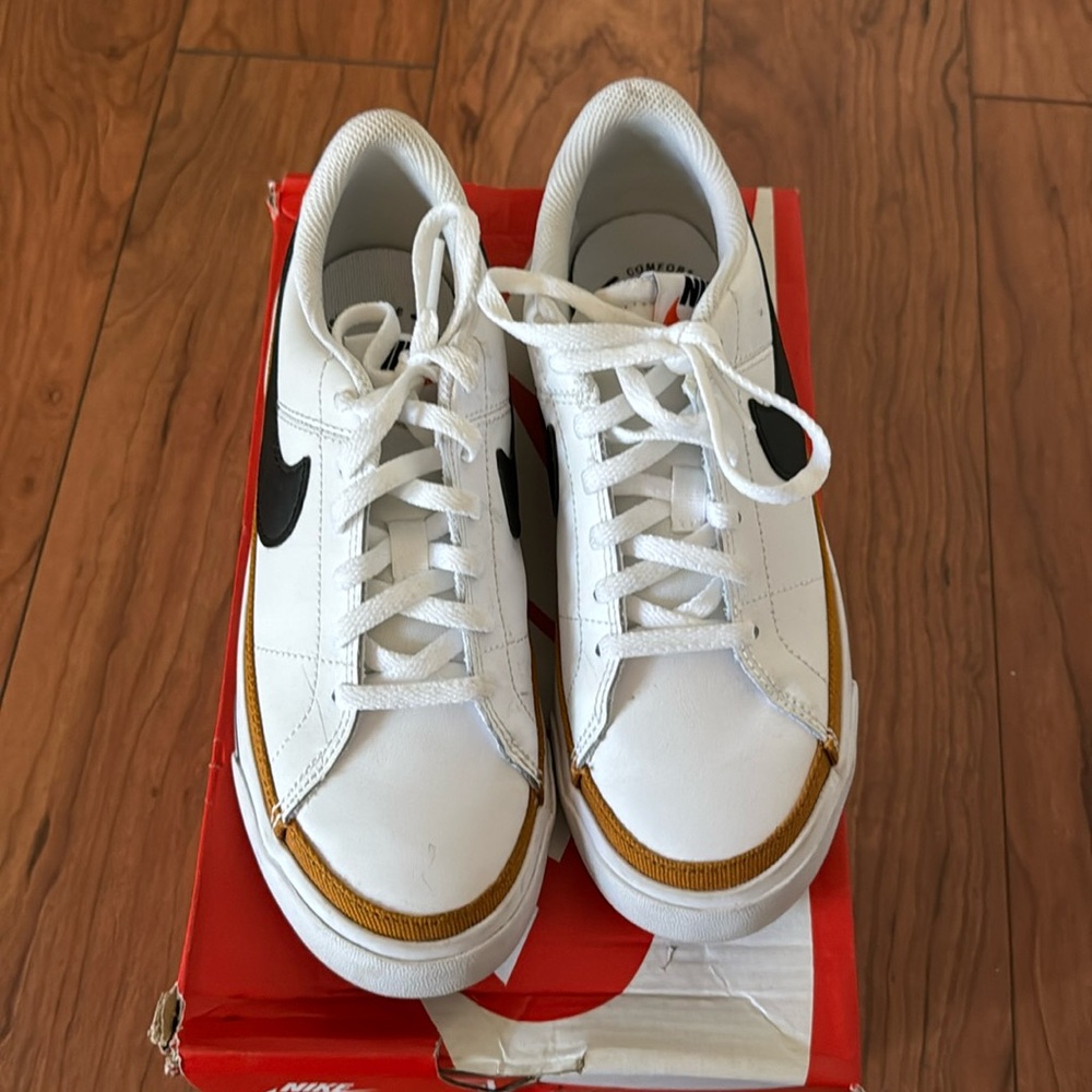 Nike
